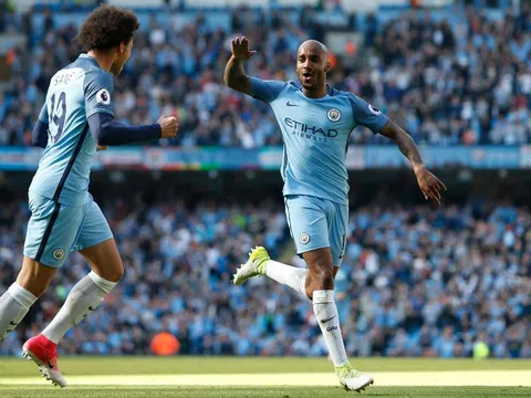 Tiền vệ "thất sủng" có bàn đầu tiên, Man City dễ dàng vượt qua Hull City