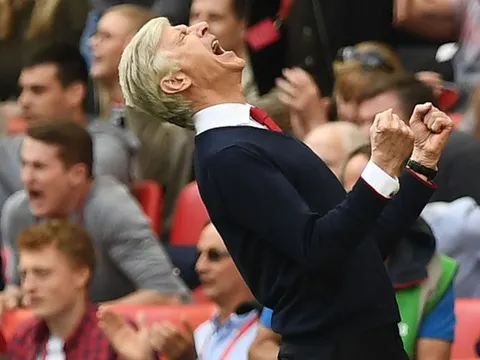 TIẾT LỘ: Lý do Wenger để Arsenal đá 3-4-3