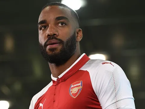 TIẾT LỘ: Nhờ đâu Lacazette cập bến Arsenal?