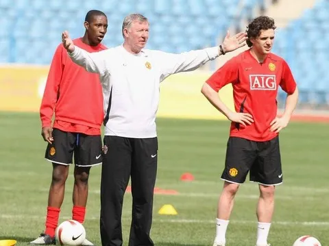Tiết lộ: Sir Alex truyền lửa cho học trò bằng phong bì "vi diệu"