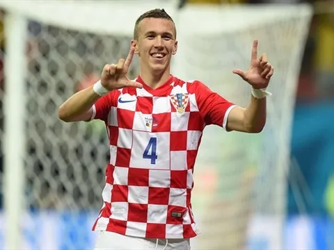 Tiêu điểm chuyển nhượng châu Âu: Man Utd ở rất gần Perisic, Arsenal chi 45 triệu bảng săn trung vệ