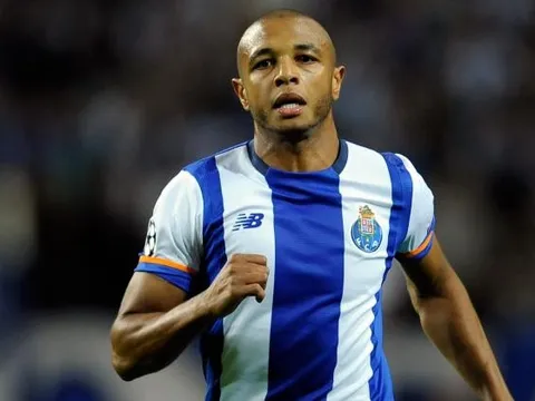 Tiêu điểm chuyển nhượng châu Âu: M.U chi 51 triệu bảng cho sao Porto, Sanchez đồng ý đến Bayern