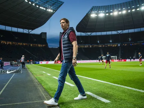"Tiểu Mourinho" đi vào lịch sử Bundesliga