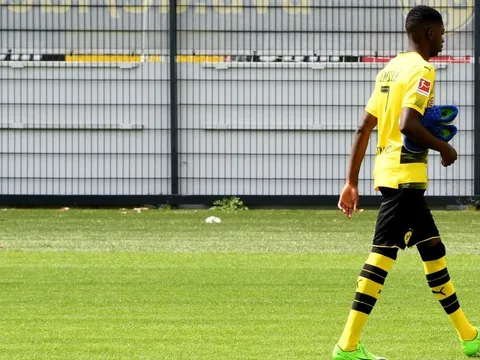 "Tiểu Mourinho" ủng hộ Dortmund phạt nặng Dembele