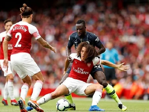 Tân binh mắc lỗi, Arsenal thua trắng Man City ngày khai màn Premier League