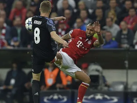 Tình huống hỏng ăn 11m của Arturo Vidal trước Real Madrid