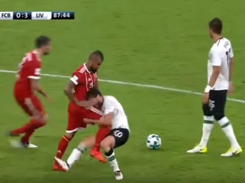 Tình huống suýt đánh nhau giữa Arturo Vidal và Adam Lallana