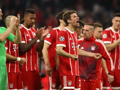 Tỉnh táo tại Allianz Arena, Bayern không cho Sevilla cơ hội lội ngược dòng