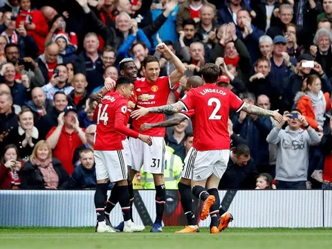 Tỏa sáng rực rỡ, Pogba gửi ‘chiến thư’ đến Liverpool và Chelsea