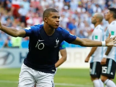 Tỏa sáng tuổi 19, Mbappe tiễn Messi về nước trong cay đắng
