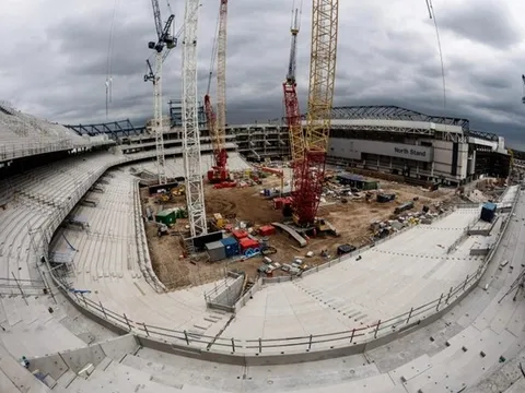 Tốc độ thi công "ánh sáng" của sân White Hart Lane mới