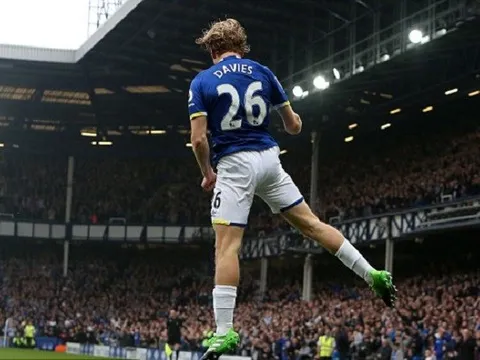 Tom Davis - Sao trẻ mới nổi của Everton