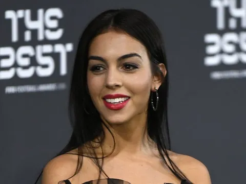 Top 10 nàng WAGs nóng bỏng nhất tại World Cup 2018