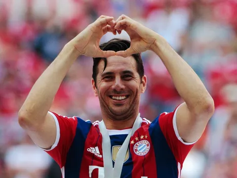 Top 10 ngôi sao Nam Mỹ thành công nhất tại Bayern trong thế kỷ 21: 'Người không tuổi' Peru