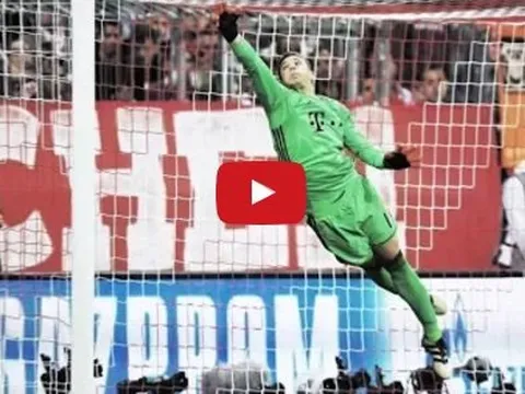 Top 10 pha cứu thua không thể tin được của Manuel Neuer