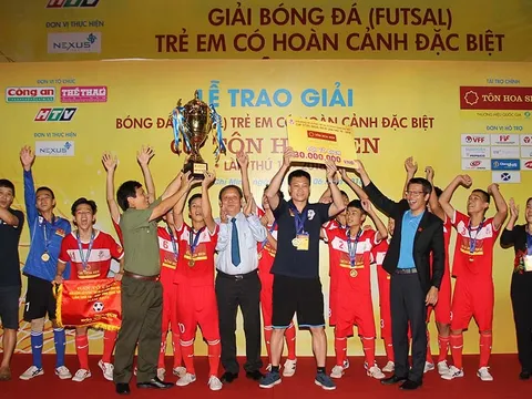 Giải trẻ em có hoàn cảnh đặc biệt 2018: Đánh bại chủ nhà TP.HCM, Hà Nội lên ngôi vô địch