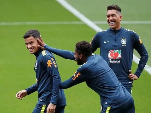 Trở lại Anfield, Coutinho quẩy sung trên sân tập