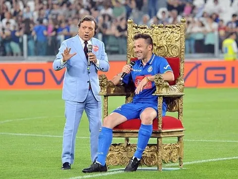 Trở về Juventus, Del Piero ngồi ngay ngai vàng