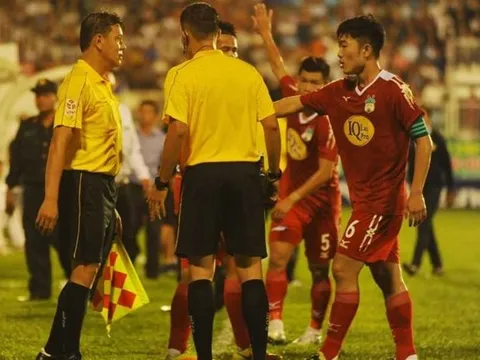 'Một số trọng tài bị khớp khi điều hành trận đấu của HAGL'
