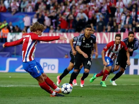 Trọng tài phạm sai lầm trong quả penalty của Griezmann
