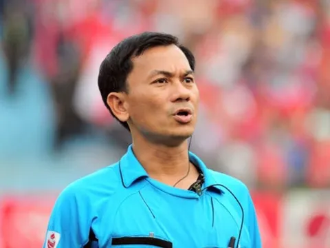 Trọng tài Việt bớt hổ thẹn nhờ... Champions League?