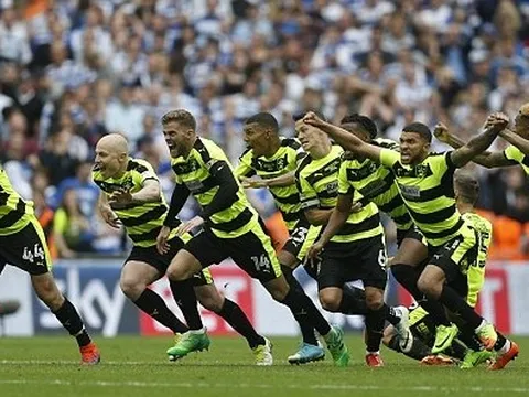 TRỰC TIẾP Huddersfiel (pen) 4-3 Reading: Huddersfield chính thức lên hạng! (KT)