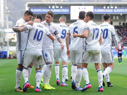 TRỰC TIẾP Malaga 0-2 Real Madrid: Vô địch xứng đáng (Kết thúc)