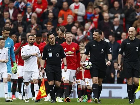 TRỰC TIẾP Man United 1-1 Swansea (KT): 'Vua hòa' lại hòa