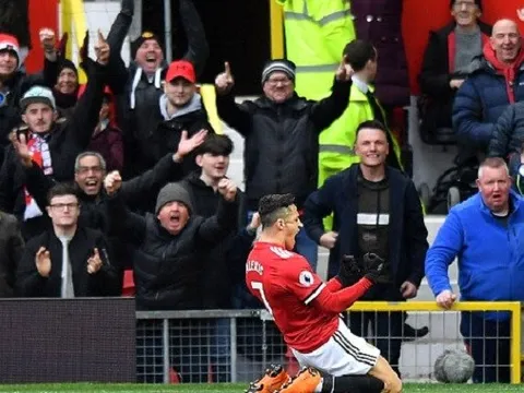 TRỰC TIẾP Man Utd 2-0 Swansea City: Lukaku bỏ lỡ cơ hội ngon ăn (H2)