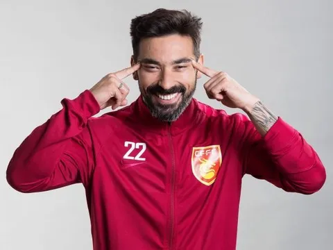 Lavezzi khiến người Trung Quốc nổi cơn thịnh nộ