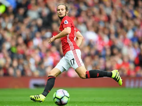 Trước chung kết, sao Man Utd úp mở tương lai