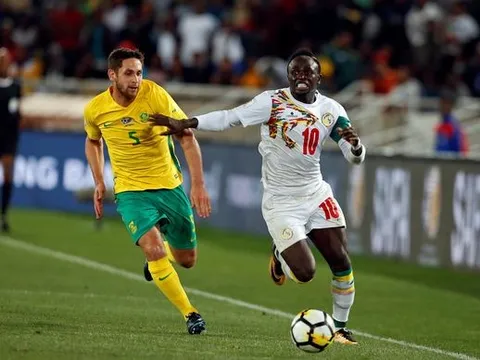 Trước đại chiến Ba Lan, thuyền trưởng Senegal tâng trò cưng lên tận mây xanh