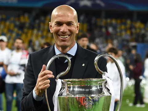 Từ Zidane đến 50 ngày điên rồ ở Real Madrid