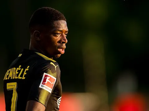 Tung dàn hảo thủ, Dortmund vẫn thất bại trước 'hàng xóm' Barcelona