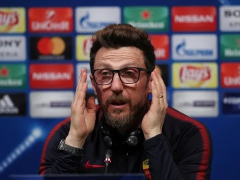"Tưởng" Liverpool là Barca, AS Roma nhận quả đắng
