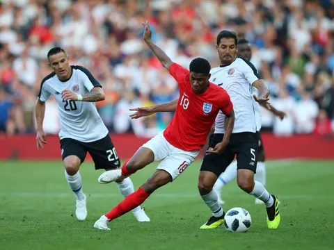 Tuyển Anh chiến thắng, fan Man United so sánh Rashford với Ronaldinho