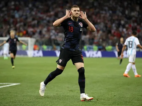 Sao tuyển Croatia trả nợ giúp 500 đồng hương quê nhà
