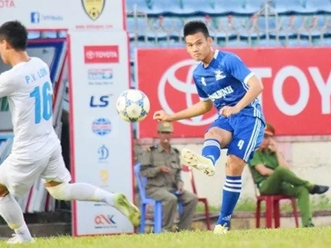 Tuyển thủ U22 Việt Nam nói gì khi giúp Bình Định trở lại hạng Nhất?