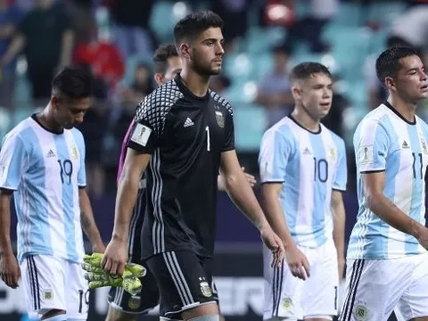 Bóng đá trẻ Argentina trong vòng xoáy khủng hoảng