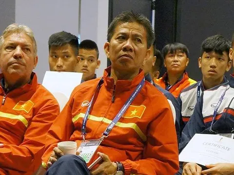 U20 Việt Nam được FIFA dạy cách... né thẻ