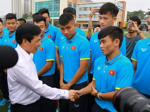 Bộ trưởng yêu cầu U20 Việt Nam đá đúng luật ở World Cup