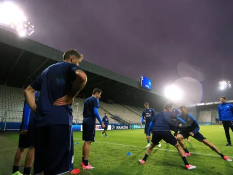 U21 Italia tập xuyên đêm cho ngày ra mắt