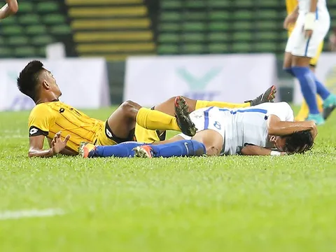 Cầu thủ U22 Malaysia và Brunei suýt "tẩn" nhau trên sân