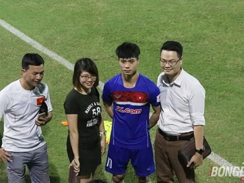 Công Phượng bị “bắt lẻ” sau buổi tập của U22 Việt Nam