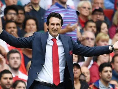 Emery có hành động không đẹp sau trận thua của Arsenal