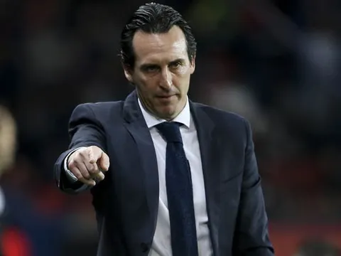 Unai Emery chê Mourinho là 'đứa trẻ hay khóc nhè'