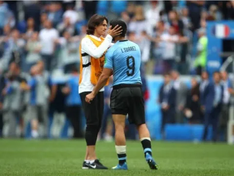 'Uruguay chẳng còn đáng sợ khi thiếu Cavani'