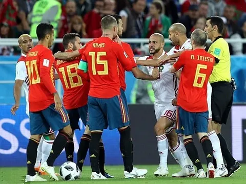 Va chạm nảy lửa, sao Morocco đòi ăn thua đủ với Sergio Ramos