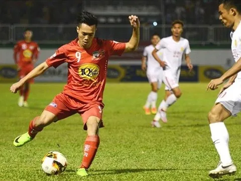 Văn Toàn có nhiều cơ hội đá chính và tỏa sáng tại J.League