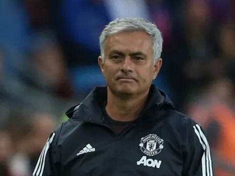 Victor Lindelof được Mourinho khen ngợi